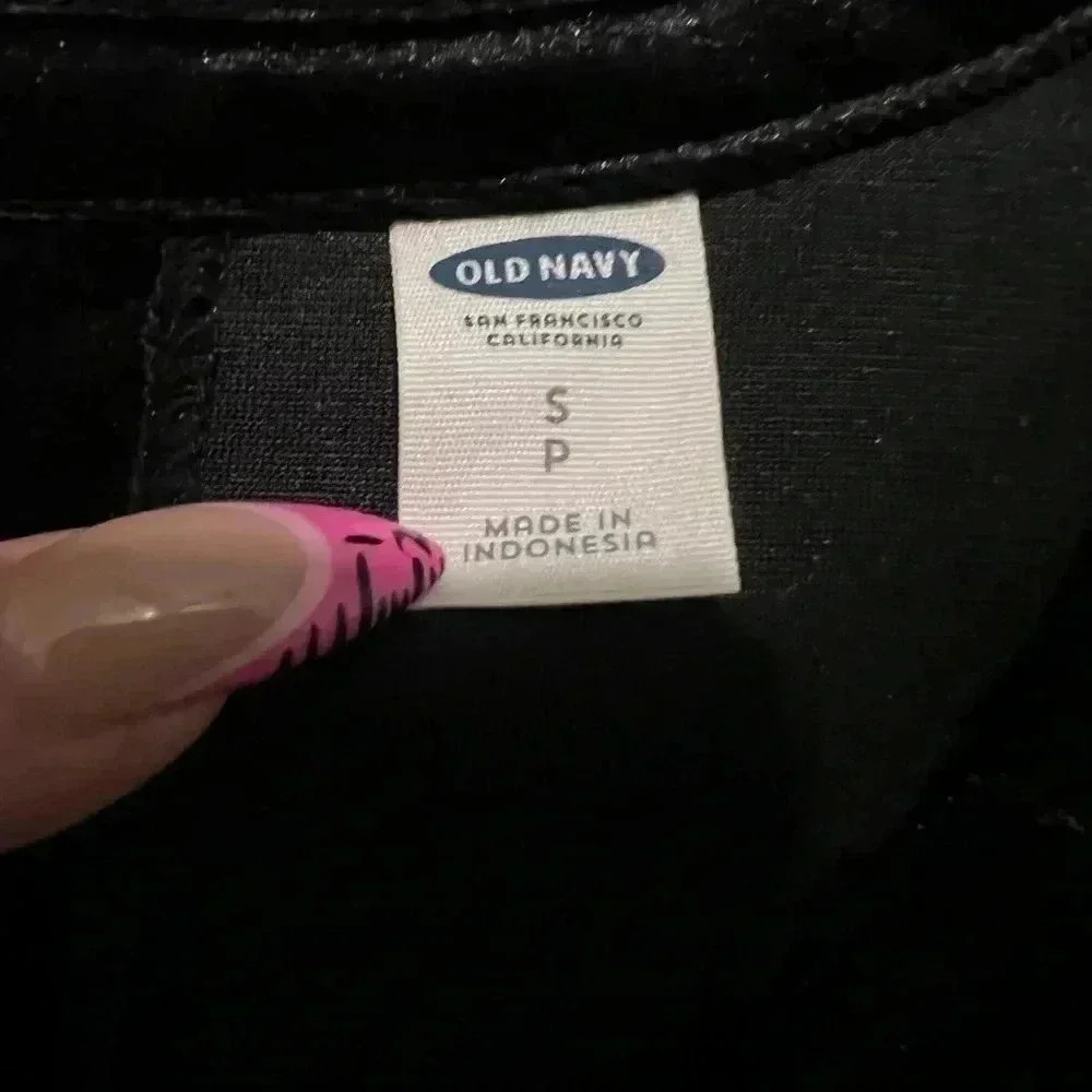 NWT Velvet Black Sleeveless Holiday Top - Picture 3 of 5